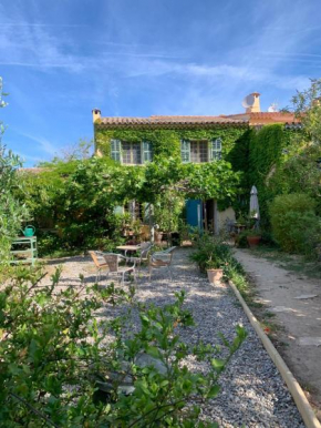 Un joyau caché au bord de la mer